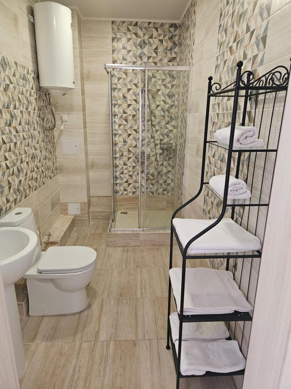 Lacasa Hotel Karaganda Ngoại thất bức ảnh