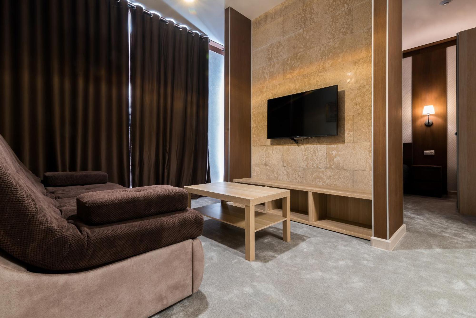 Lacasa Hotel Karaganda Ngoại thất bức ảnh