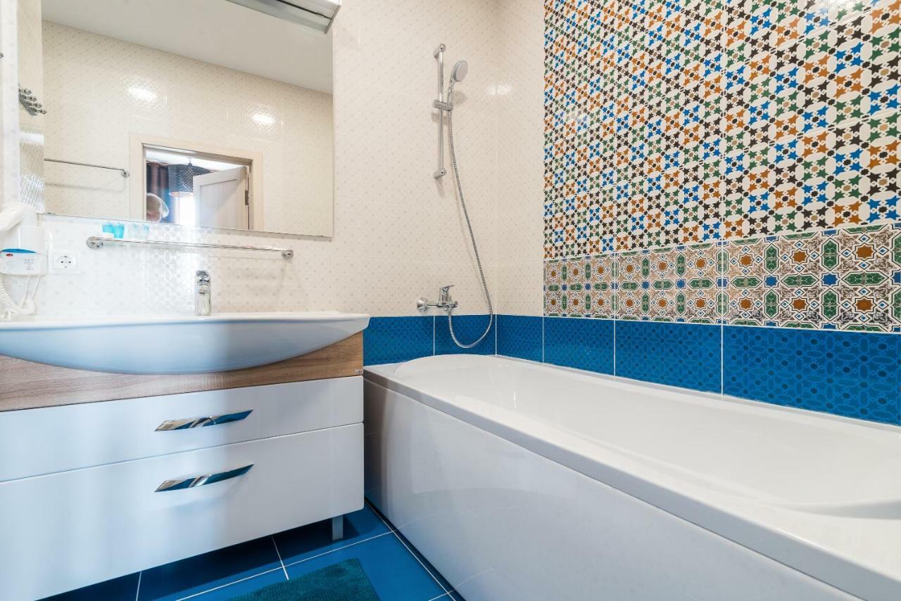 Lacasa Hotel Karaganda Ngoại thất bức ảnh
