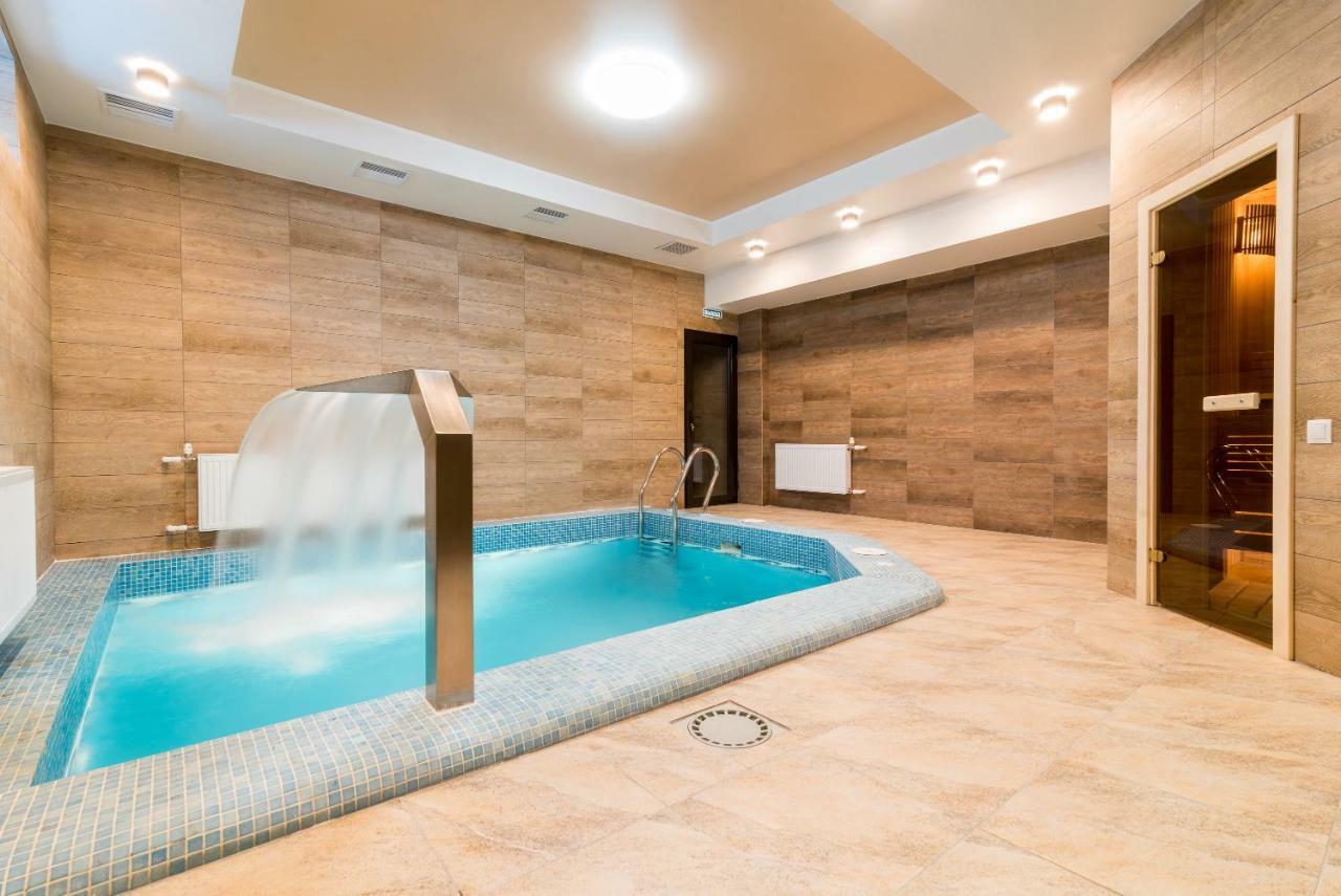 Lacasa Hotel Karaganda Ngoại thất bức ảnh